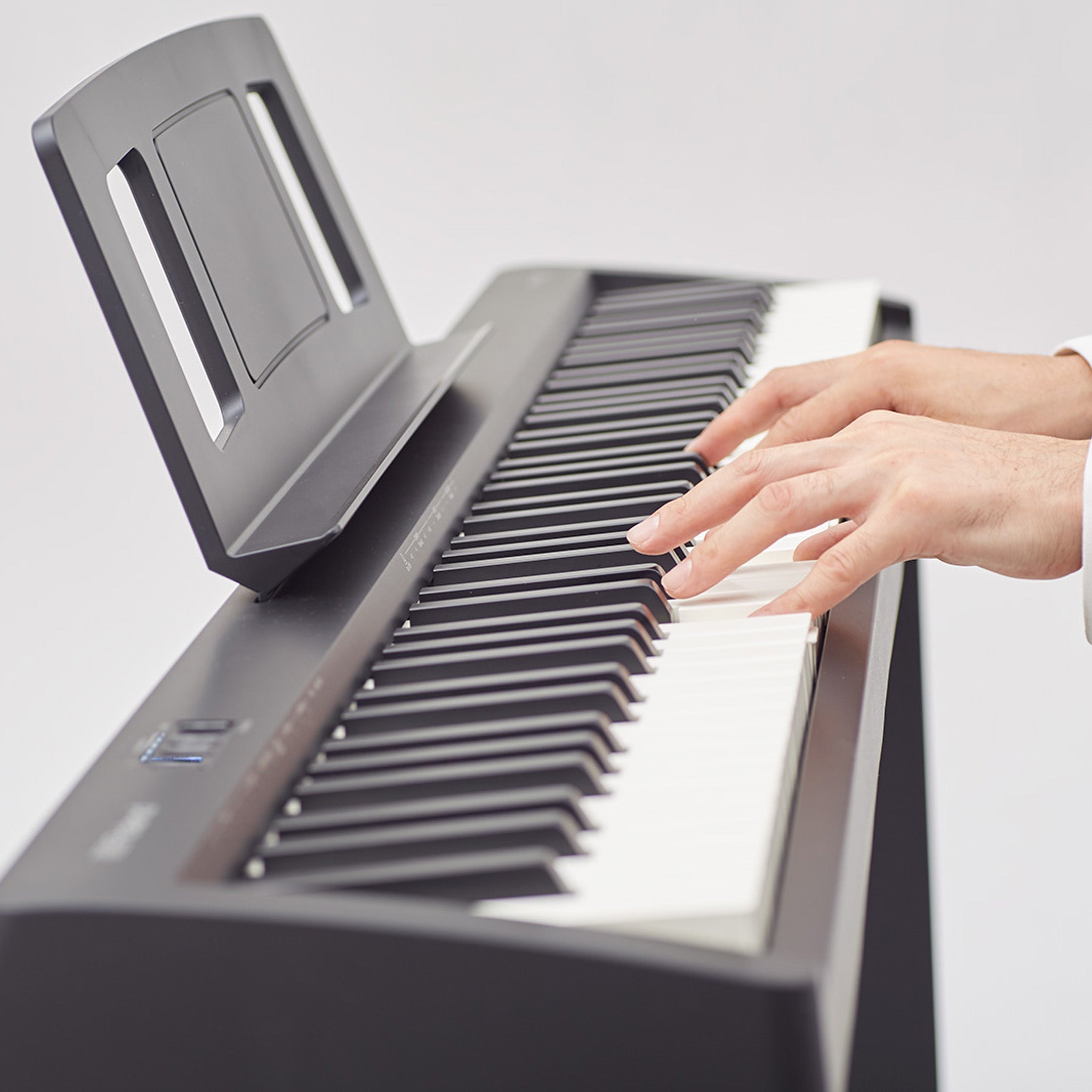 FP-10-BK - Roland FP-10 portable digital piano A1