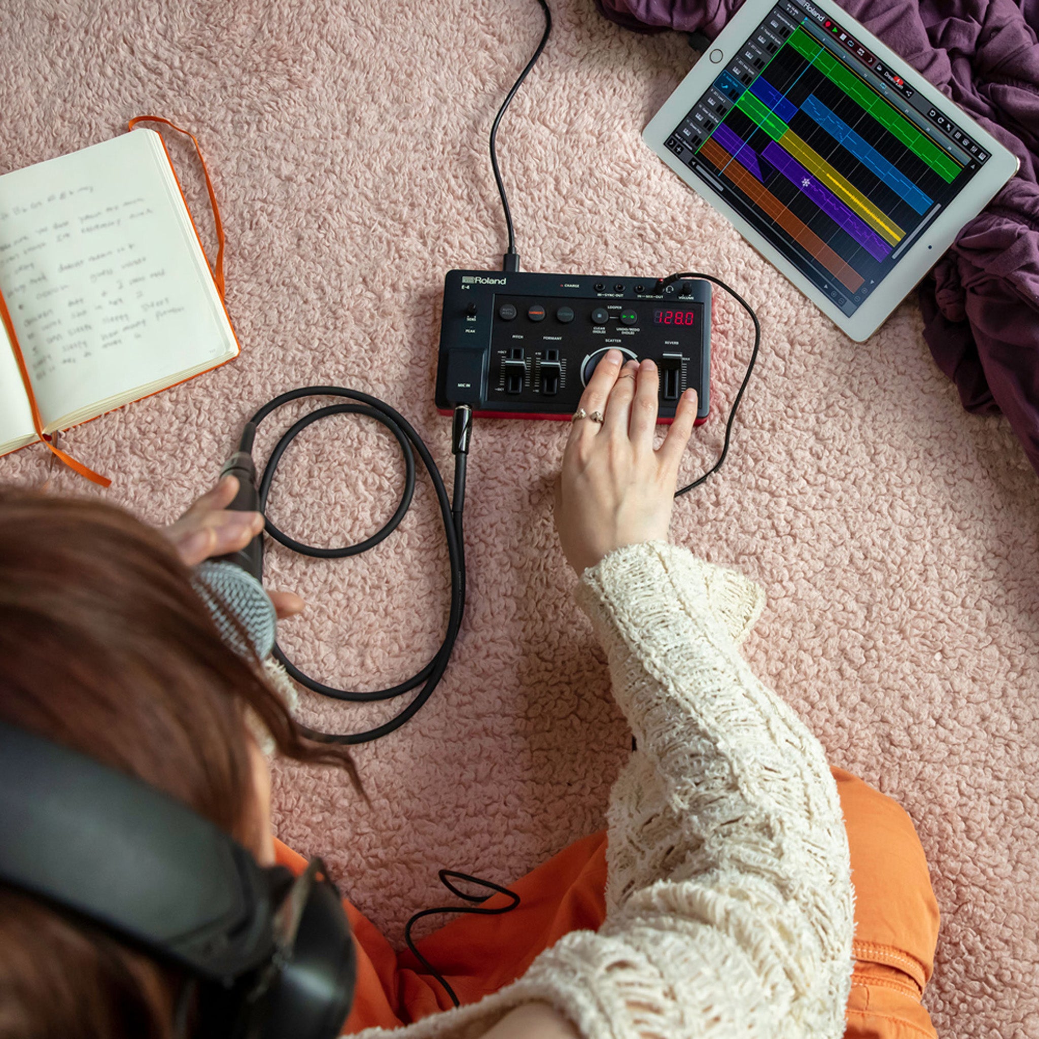 E-4 - Roland Aira Compact E-4 Voice Tweaker A1