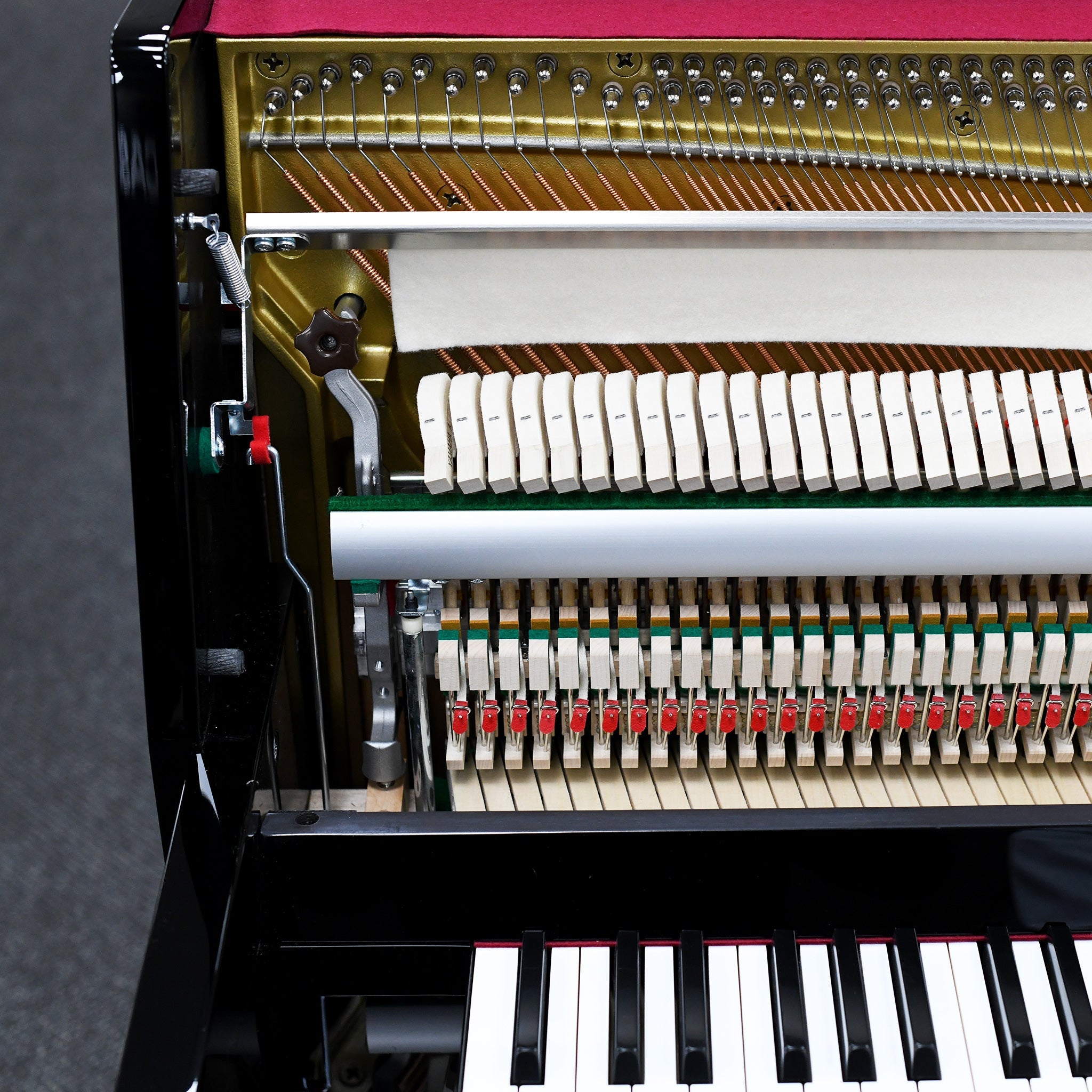 B1-PE,B1-PW,B1-PWH,B1-PEC,B1-PM - Yamaha b1 upright piano Polished Ebony / A1