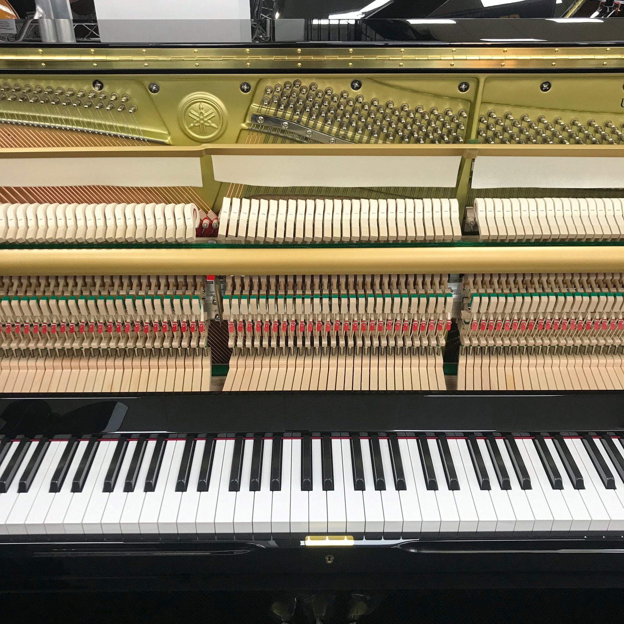 U1-PE,U1Q-PM,U1Q-PWH,U1Q-SAW - Yamaha U1 upright piano Polished Ebony / A1
