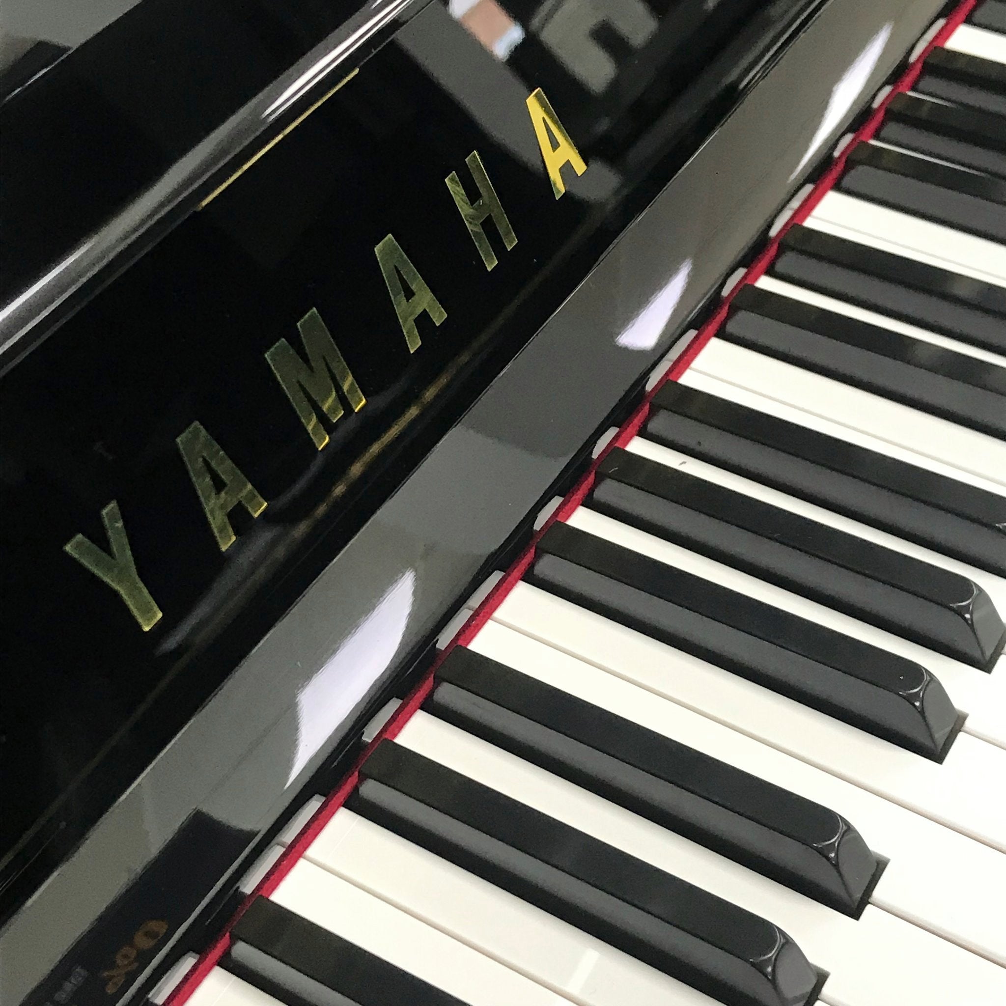 U1-PE,U1Q-PM,U1Q-PWH,U1Q-SAW - Yamaha U1 upright piano Polished Ebony / A1