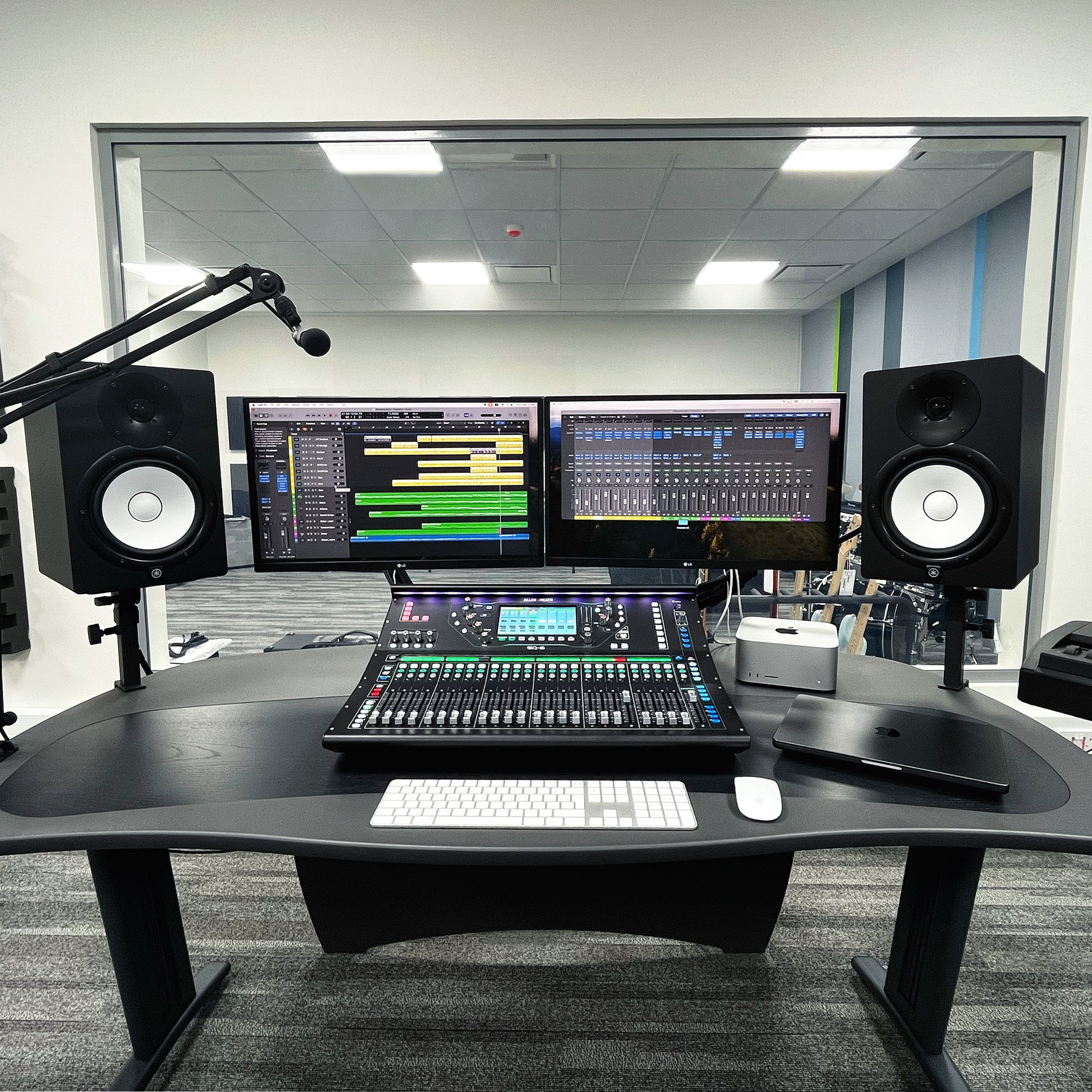 SQ5 - Allen & Heath SQ5 48-channel digital mixer A1