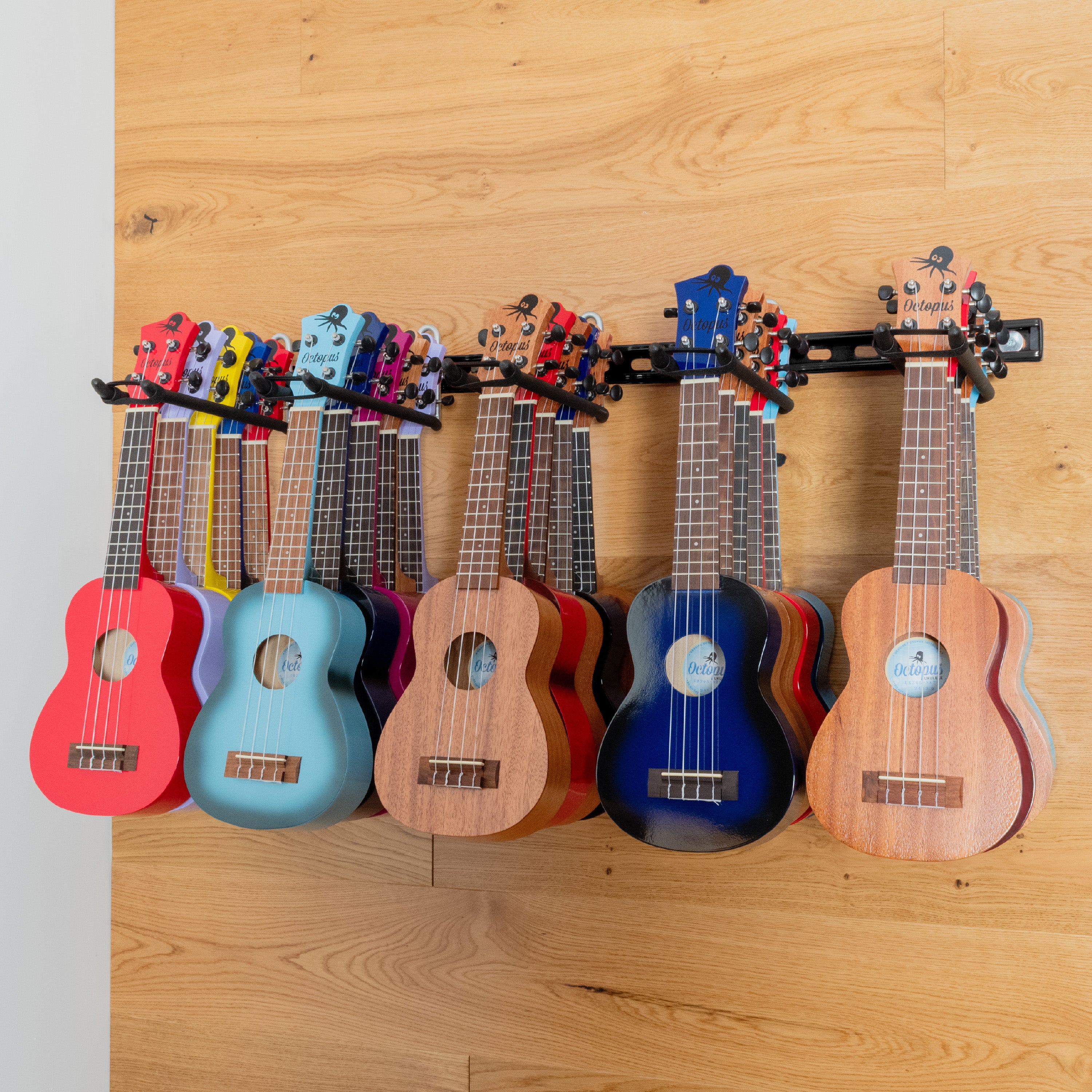 UKU-25-BK - Ukulele wall hanger for up to 25 ukuleles Black / A1