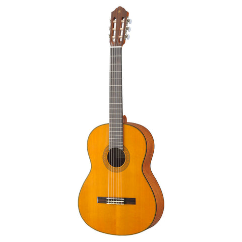 CG122MC - Yamaha CG122M 4/4 classical guitar in natural matte Solid Cedar