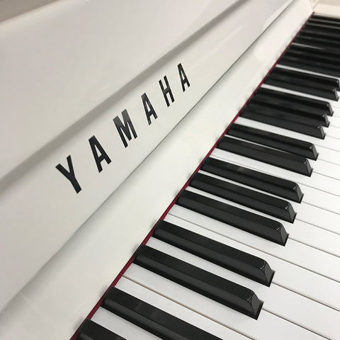 P116M-PWC,P116M-PWH - Yamaha P116 Upright Piano Polished White with Chrome Fittings