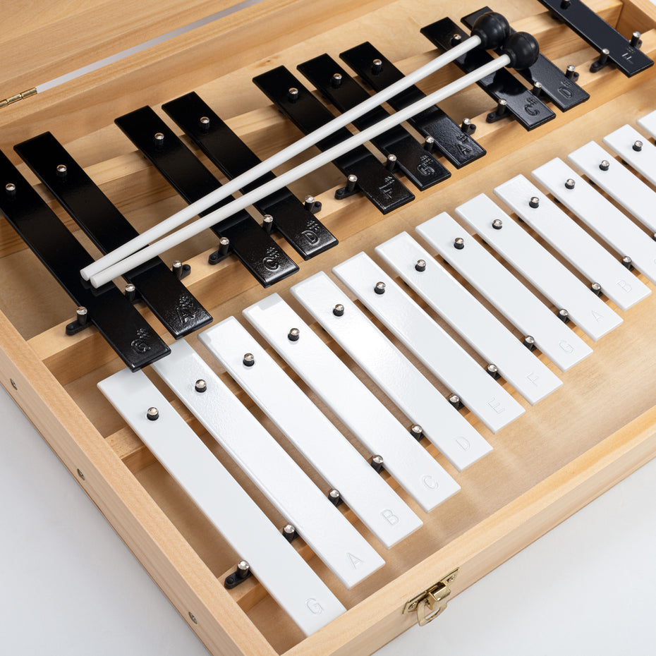 PP2250 - Percussion Plus 25 note glockenspiel with 2 beaters in wooden case Default title