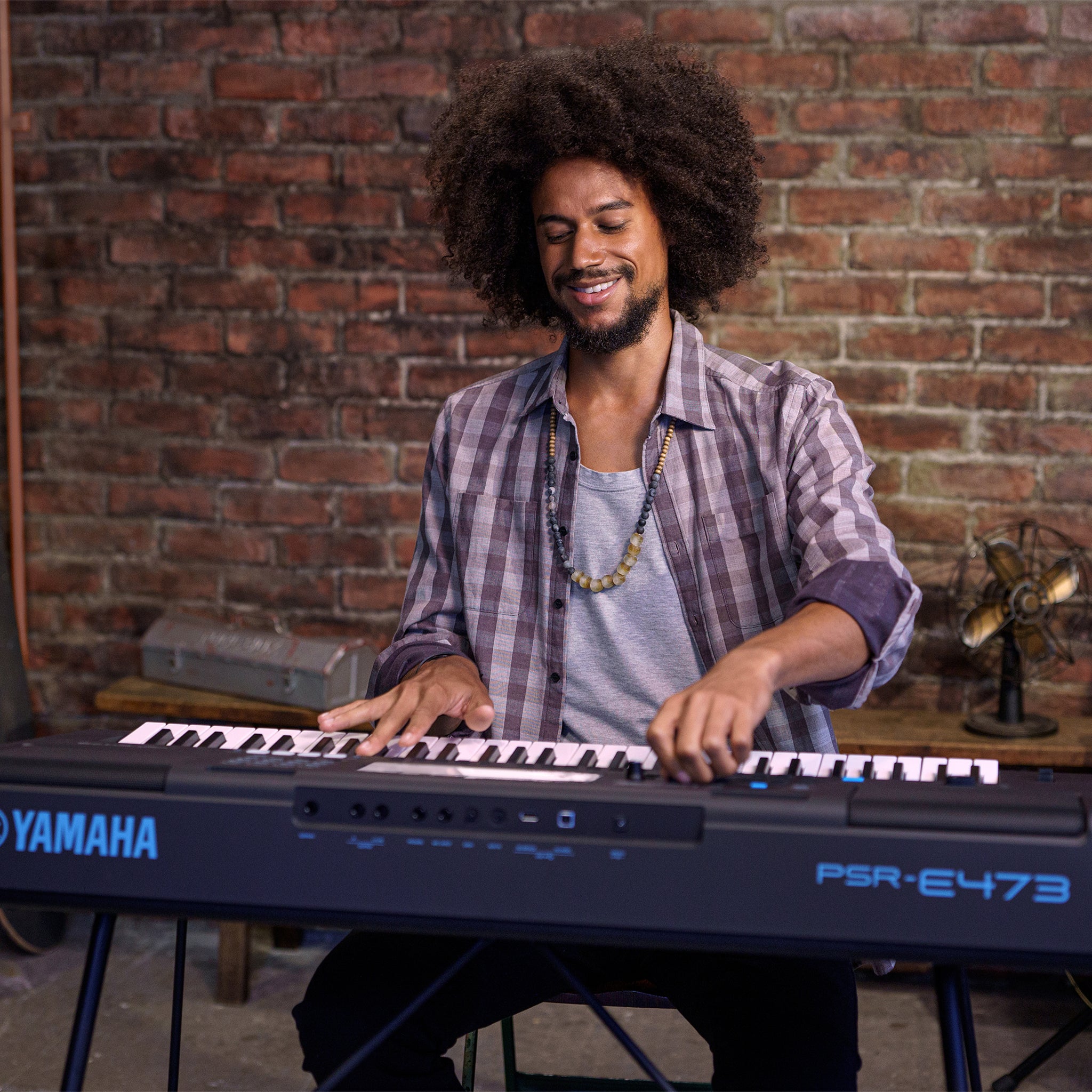 PSR-EW425 - Yamaha PSR-EW425 portable keyboard A1