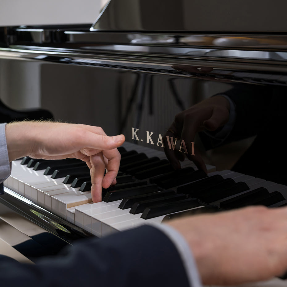 GL-10-SL-EP - Kawai GL-10 grand piano Polished Ebony, Chrome Fittings